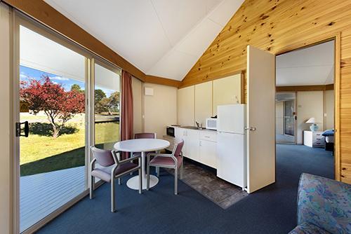 The Station Hotel Jindabyne Pokoj fotografie