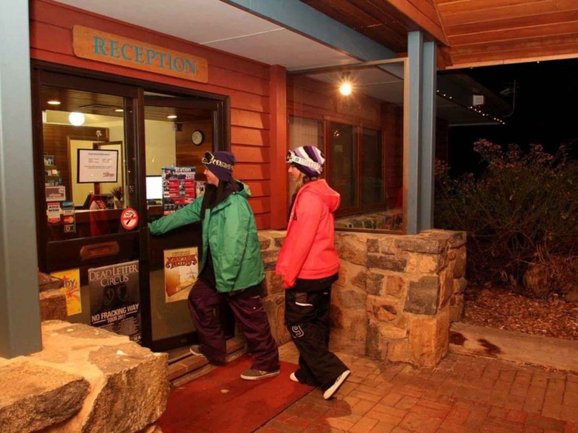 The Station Hotel Jindabyne Exteriér fotografie